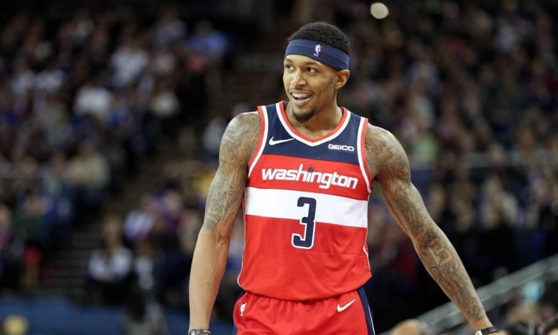  穆雷关键三分老鹰险胜黄蜂搭季后赛末班车  